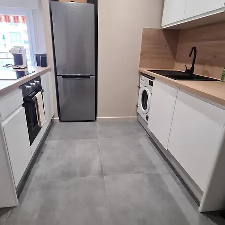 Apartment Face Et Plages Avec Terrasse. *